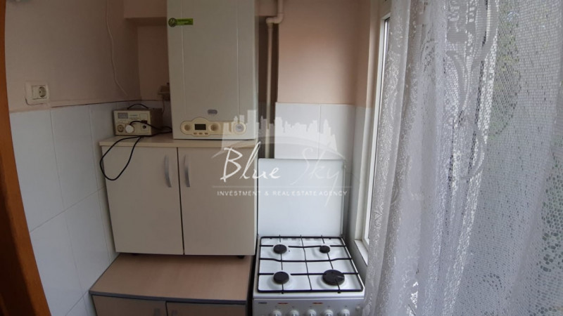 Dacia  - Apartament 2 camere decomandat, etajul 1, centrala gaz