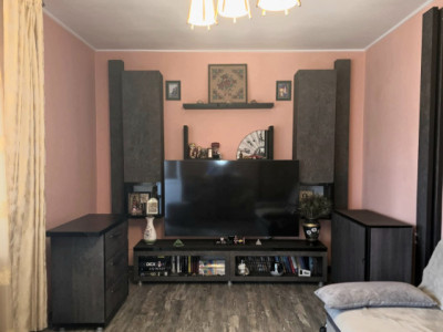 Apartament 4 camere situat in Zona Inel I