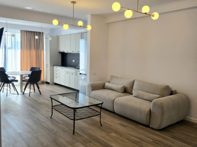 Statiunea Mamaia, apartament langa plaja, termen lung