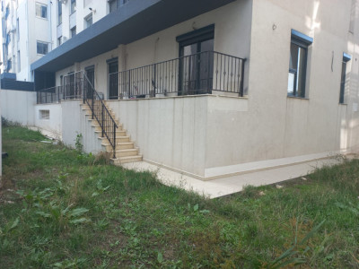 Apartament 4 cam nemobilat, 135mp, terasa +curte +2 locuri de parcare- ELVILA 