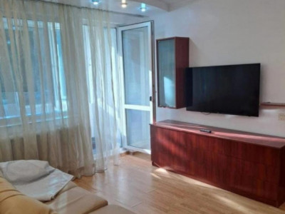 Brotacei/Tomis 3 / Scoala 7 Apartament 2 cam , loc de parcare 